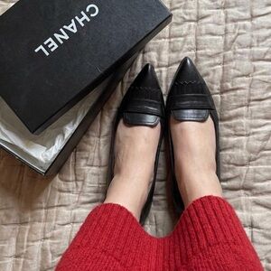 CHANEL Black Pointy Heels loafers 38